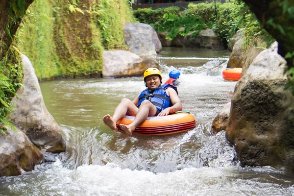lazy-cave-tubing